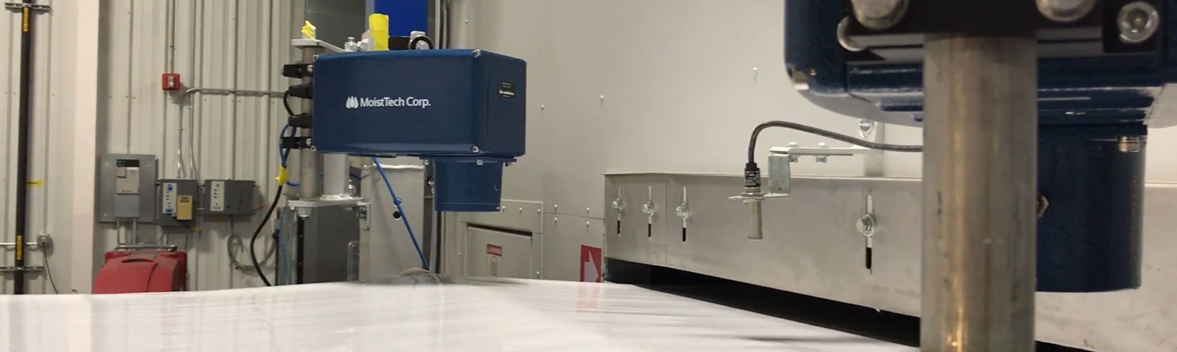 Mesure d'humidité et de poids de couche de papier avec le capteur ir-3000 MoistTech